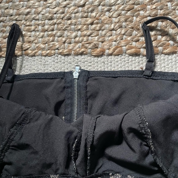 Black and gold zip up top - Picture 3 of 7